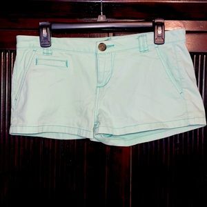 EXPRESS women’s chino shorts. Size 4. Mint Green